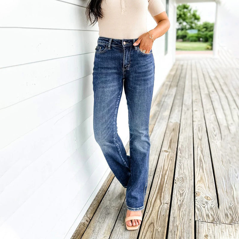 đâš Holy Grail Bootcut Jeans â perfekte Passform & Bauchkontrolle! âšđ Flattering fĂŒr jeden Tag, nachhaltig & bequem. Deine Lieblingsjeans fĂŒr einen strahlenden Look!