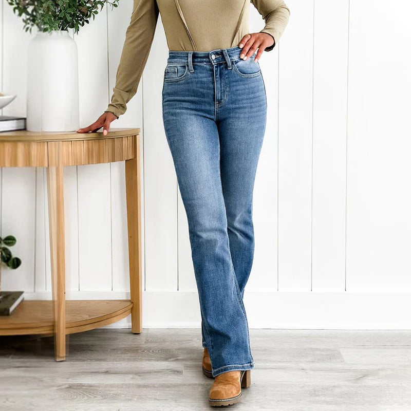 👖✨ Holy Grail Bootcut Jeans – perfekte Passform & Bauchkontrolle! ✨💚 Flattering für jeden Tag, nachhaltig & bequem. Deine Lieblingsjeans für einen strahlenden Look!