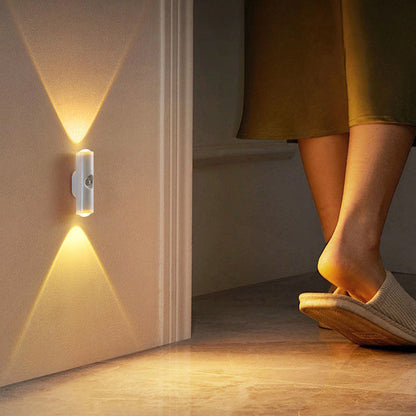 🔥 50% RABATT 🔥 Ab nur 9,99 € 🌈 ✨ Magnetische RGB-Stimmungsleuchte mit Bewegungssensor – Individuelle Beleuchtung, die Sie erkennt! ✨Winter-Gehause-Atmosphäre im Handumdrehen!